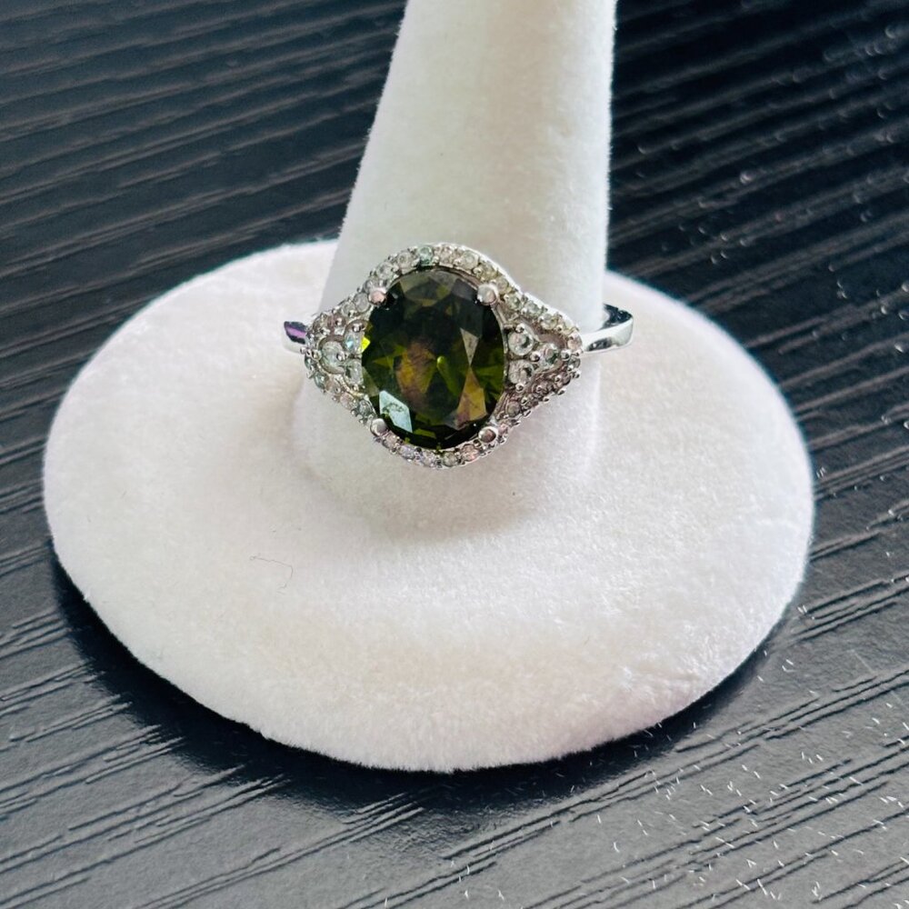 VINTAGE 18K CE Stamped Emerald Green Oval Halo Ring Gold Tone